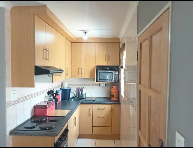 3 BEDROOM HOUSE FOR SALE IN WINDMILL PARK